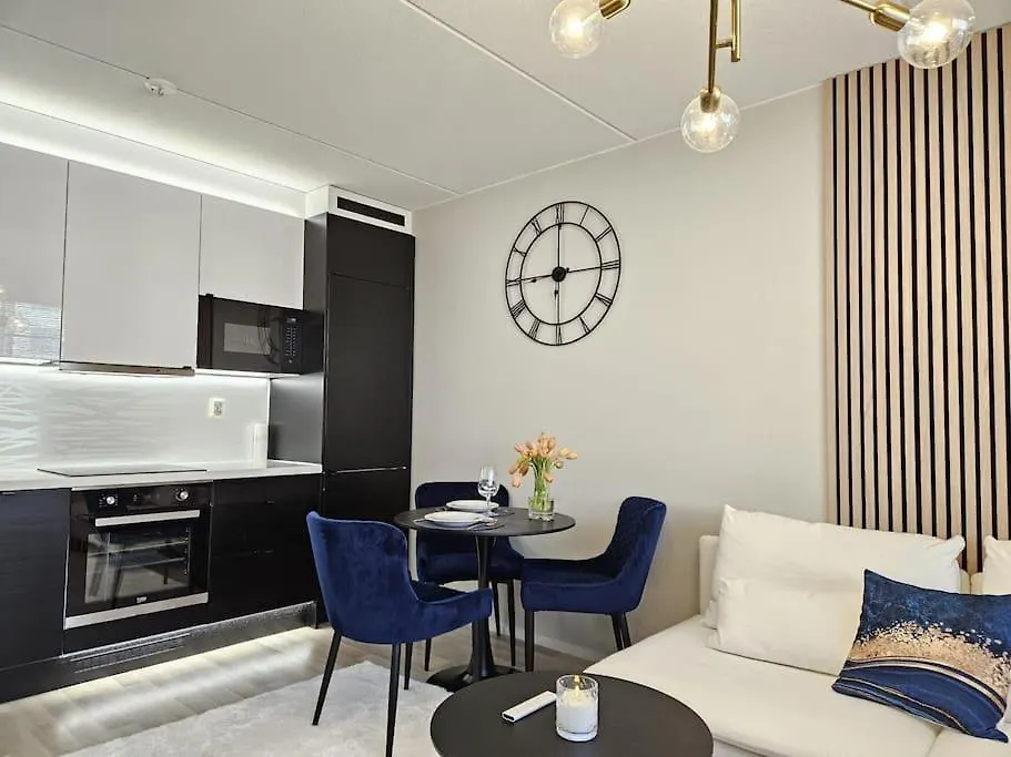 Luxcityhome 300M Metro With Glass Balcony Helsinki 0*,